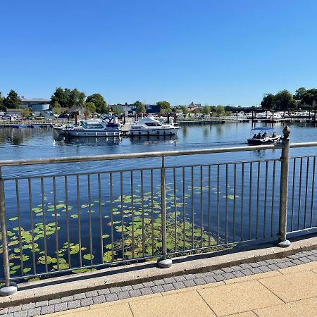 Five Bedroom Waterfront House Carrick on Shannon Εξωτερικό φωτογραφία