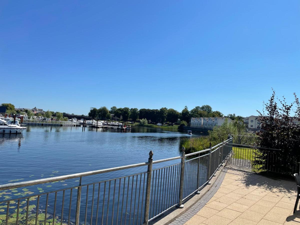Five Bedroom Waterfront House Carrick on Shannon Εξωτερικό φωτογραφία